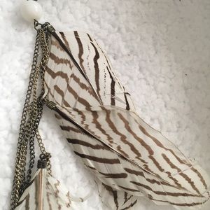 Bebe feather earrings